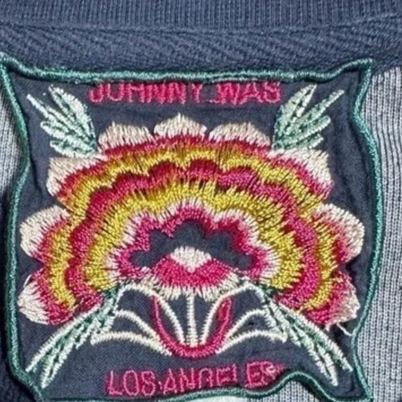 Johnny Was Leona Relaxed Velour Raglan top, size S - Picture 10 of 10